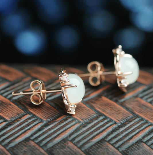 Ice Transparent Chalcedony Flower-Shaped Vintage Jade Three-Petal Earrings