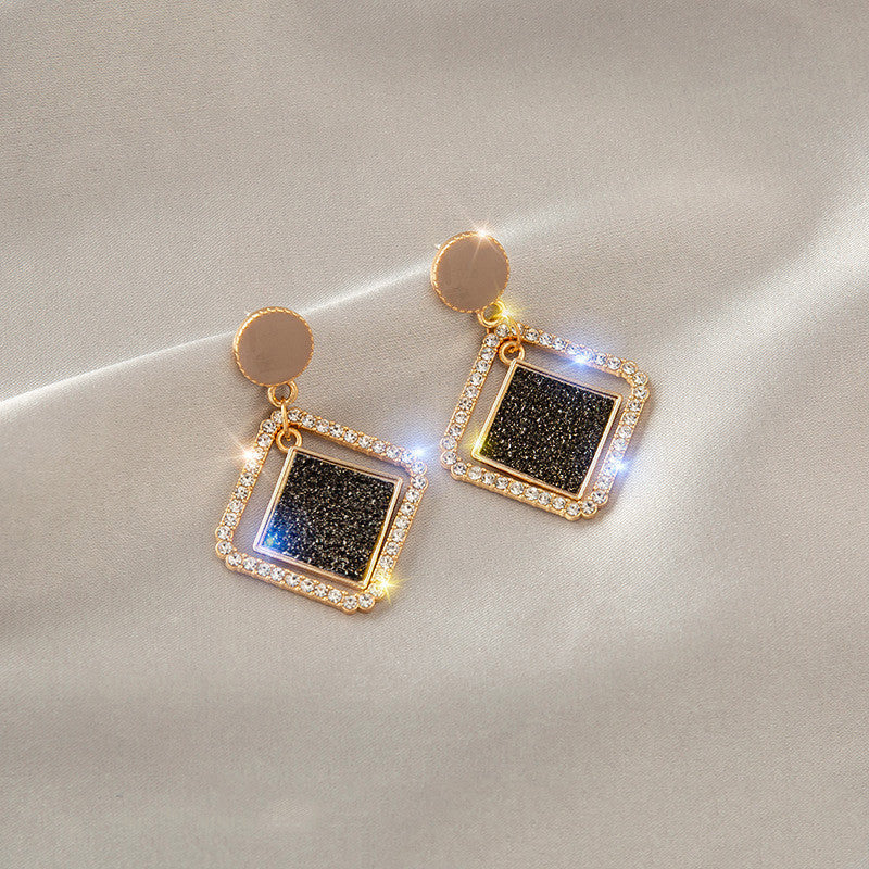 Earrings Niche Design Sense, Sweet And Cold Style, European And American Port Style Ins