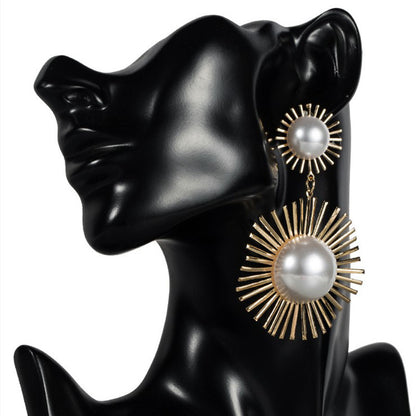 Pearl Metal Cutout Flower Earrings