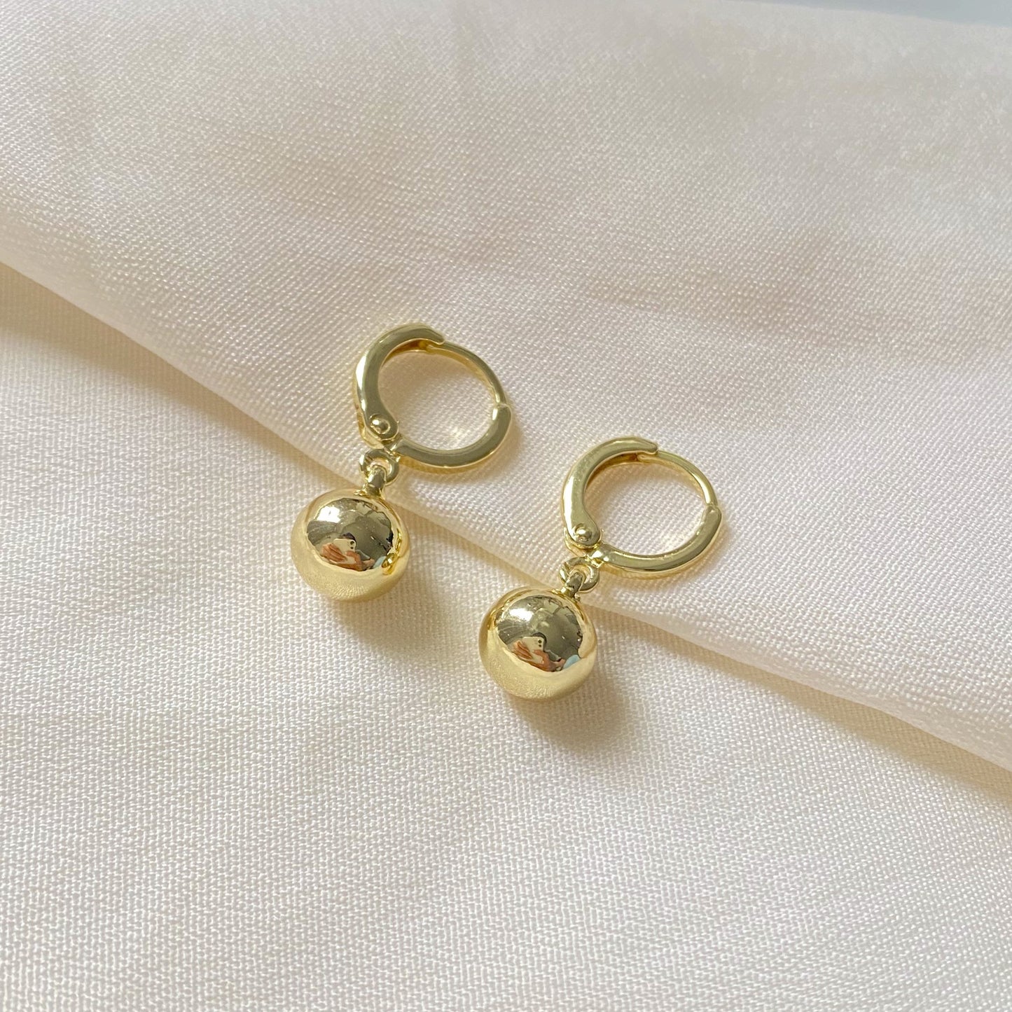 Simple And Popular Circle Metal Ball Earrings