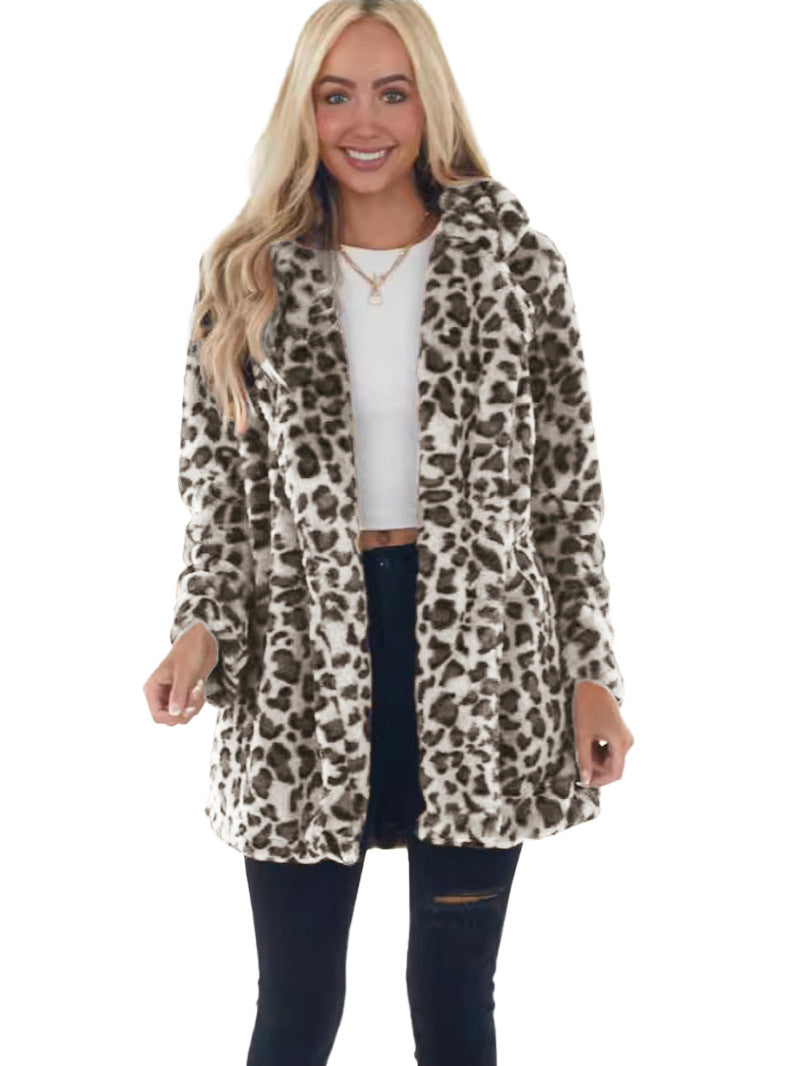 European and American leopard print winter fur outwear for women with side flap pockets, stylish and elegant loose fit.