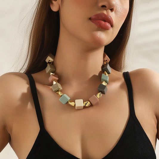 Women's Necklace Cold Tone Geometric Resin Elegant Design